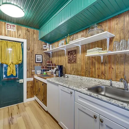 Charming Converted Railcar Studio In Joplin! Exterior photo